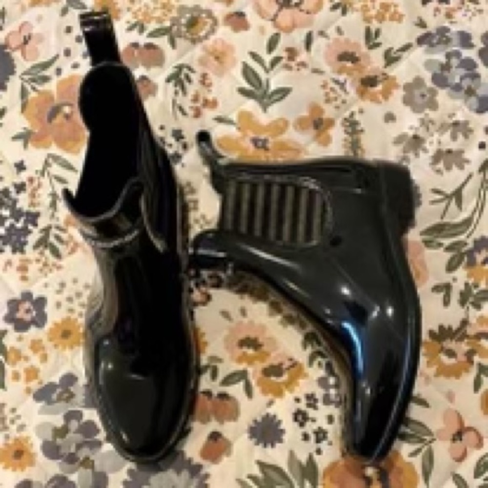 Nautica boots, waterproof, size 7